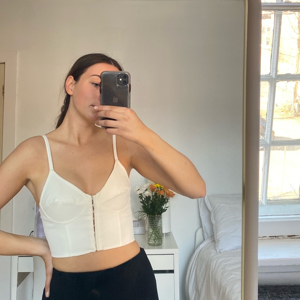 White structured tank top